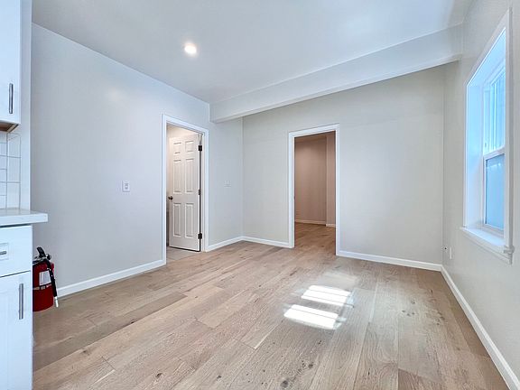5th image of 2408 Folsom St #A
