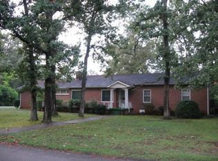 5601 Pinelawn Ave, Chattanooga, TN 37411