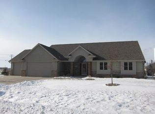 3201 Streamview Ln, Appleton, WI 54913