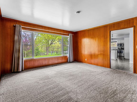 5th image of 1924 Newton Ave SE
