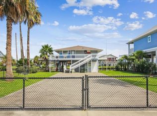 21806 Lampasas Dr, Galveston, TX 77554