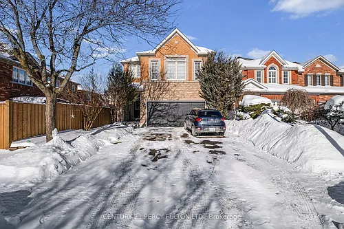 907 Oaktree Cres #BASEMENT Photo 1