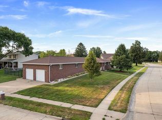 3496 Linden Dr, Columbus, NE 68601