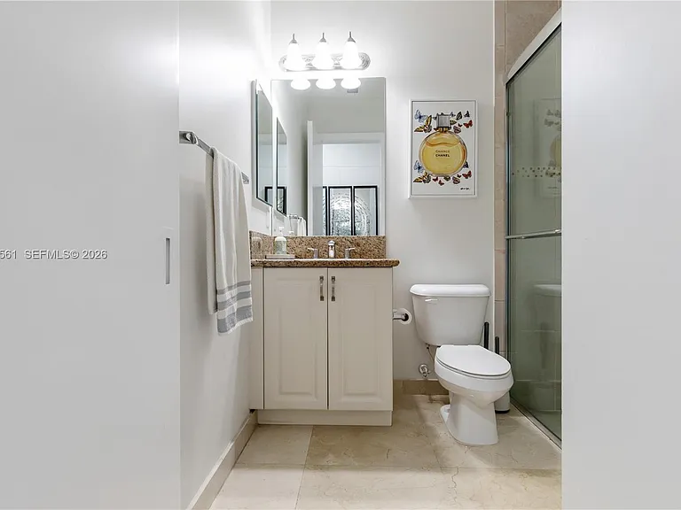 9529 Eden Roc Ct — Photo 47