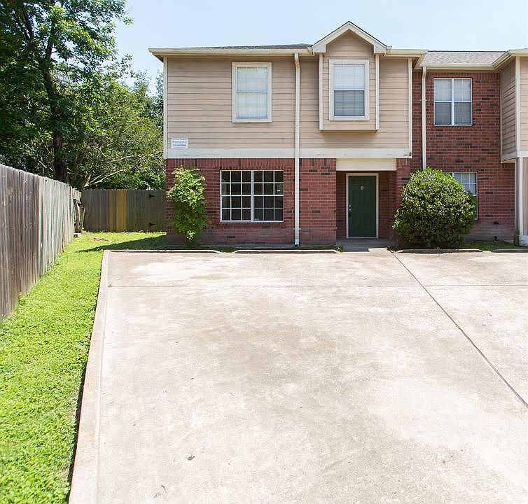 1st image of 10007 Emerald Creek Dr Unit A