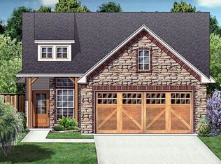 309 S Walnut St, Hohenwald, TN 38462