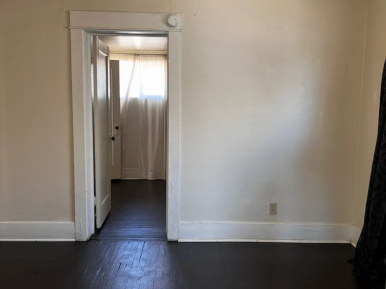 1317 N Euclid Ave — Photo 10