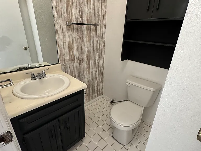11616 Marsh McCall Way #C — Photo 15