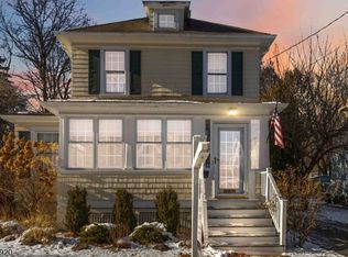 28 Elliott St, Morristown, NJ 07960