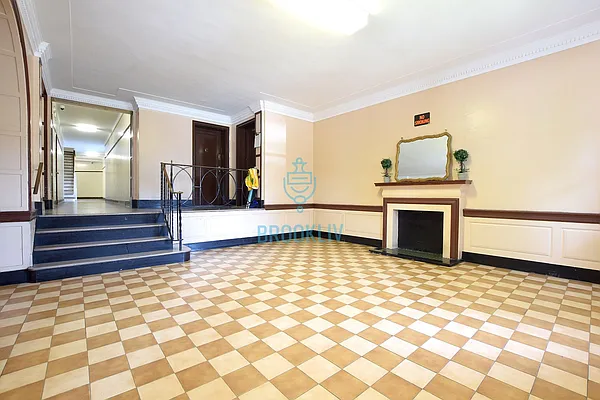 Rented by null | media 18