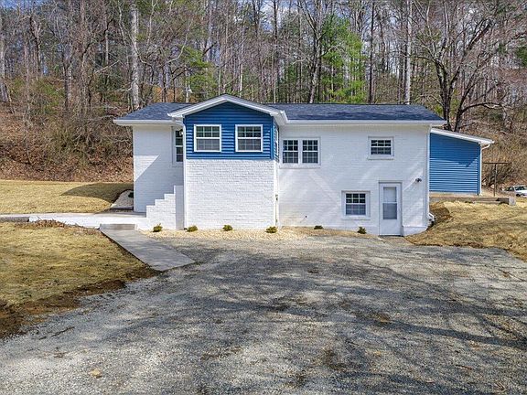 3rd image of 7202 Merriman Rd