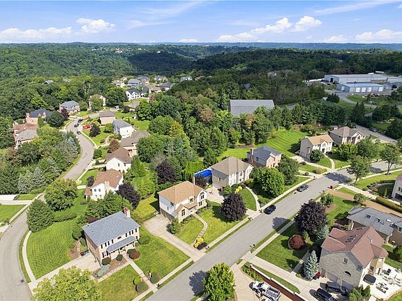 5th image of 146 Williams Dr