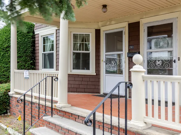 241 Boylston St, Watertown, MA 02472