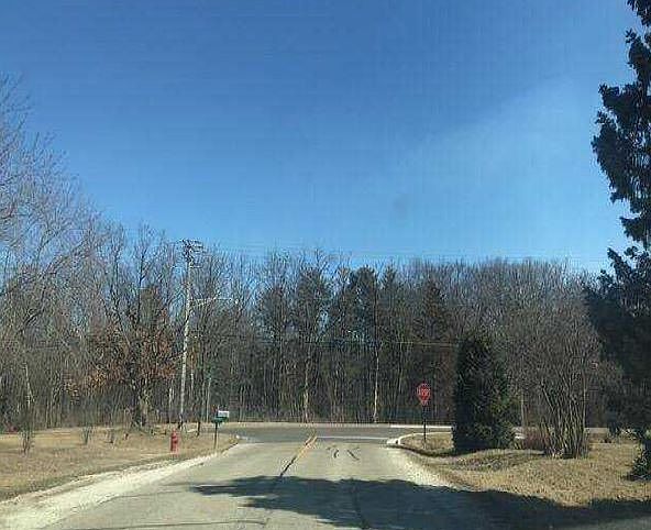 2nd image of 2318 Rolling Ridge Ln