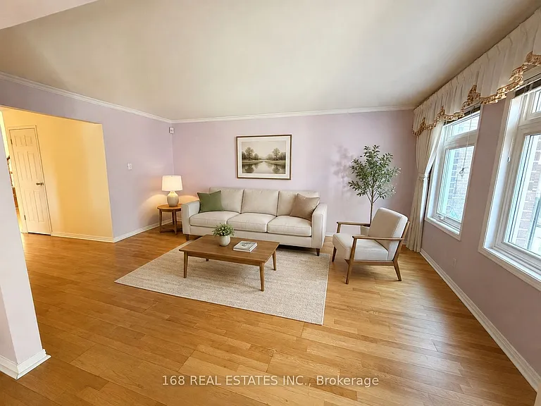 36 Artillery St — Photo 2