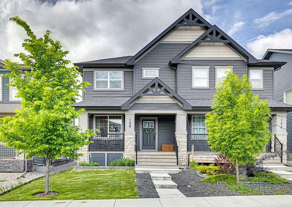 1st image of 198 NW Legacy Reach Cres SE
