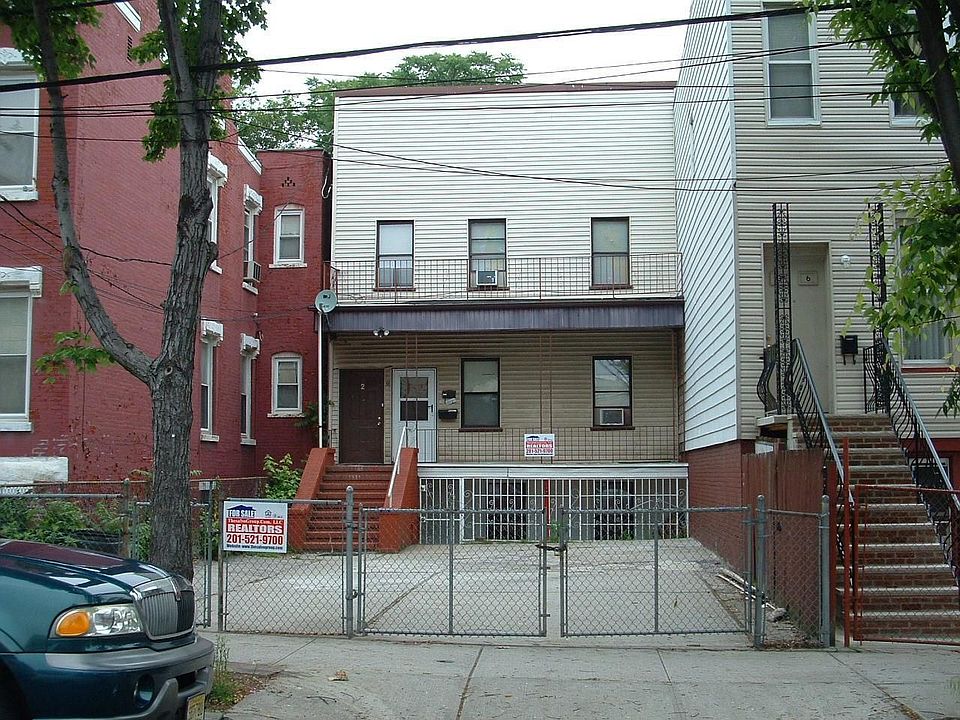 2nd image of 38 Fairview Ave