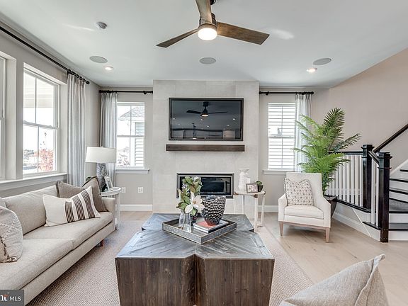 5th image of 11424 Bluestem Way