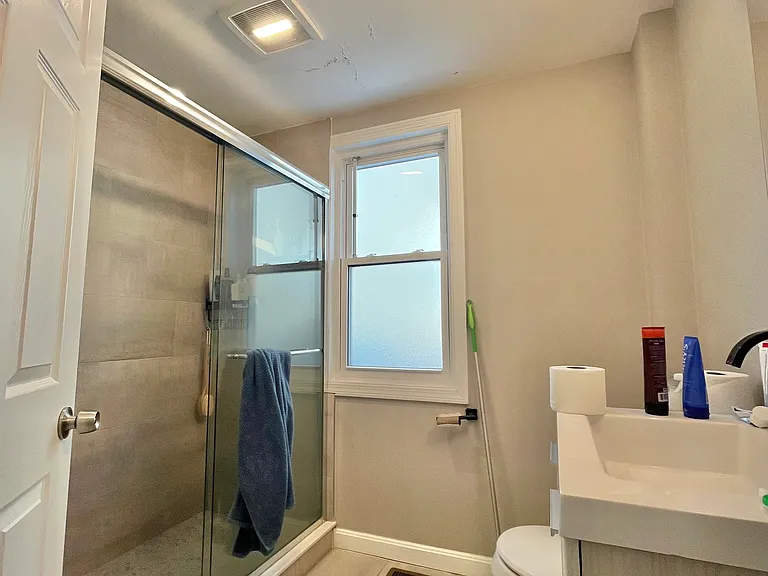 49 Quint Ave #2 — Photo 14