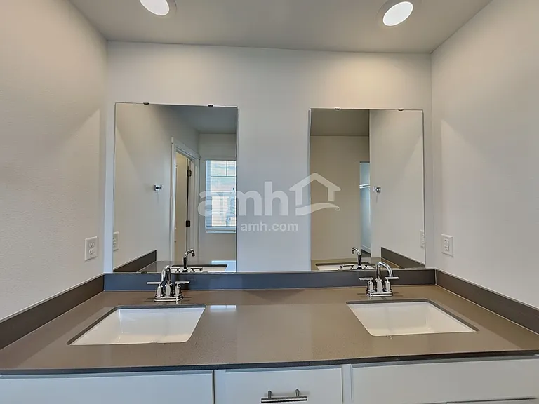 4816 85th Dr NE — Photo 15