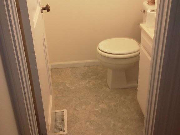 1st Floor 1/2 Bath
