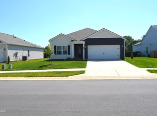 138 Tanasqui Dr, Johnson City, TN 37604