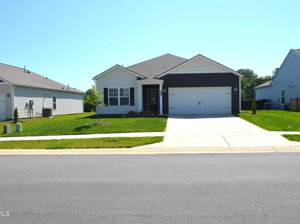 138 Tanasqui Dr, Johnson City, TN 37604