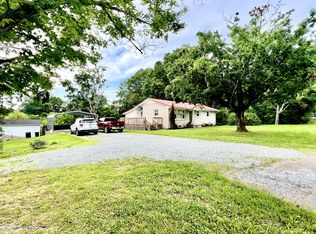 101 N Old Military Rd, Summertown, TN 38483