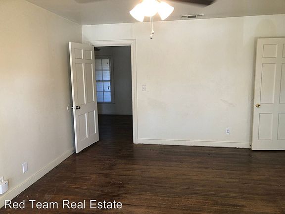 3rd image of 5924 Malvey Ave