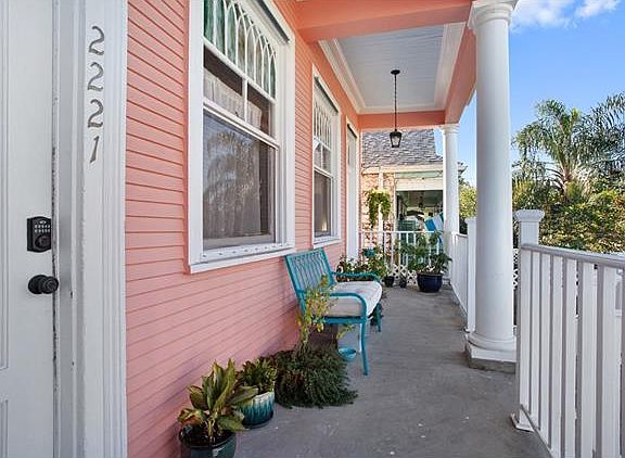 2nd image of 2219 Cadiz St