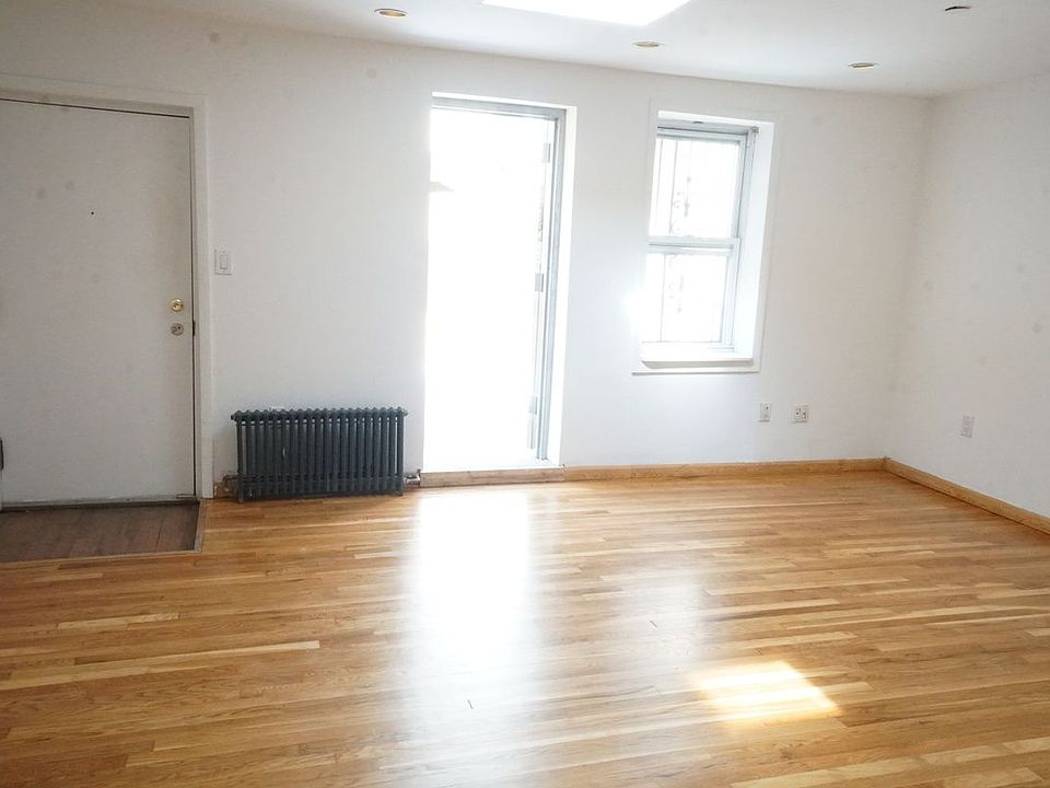1st image of 658 Dean St #1L