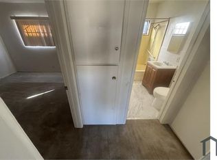1435 W 105th St #10, Los Angeles, CA 90047