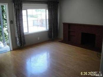5th image of 2421 Alameda St