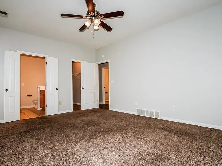 10182 Sorrento Pl — Photo 10