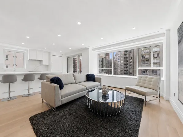 200 East 66th Street image 1 of 14