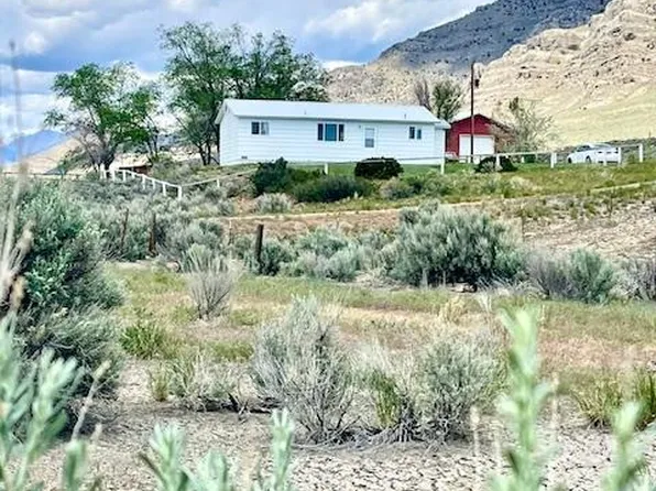 2628 Highway Dr, Arco, ID 83213