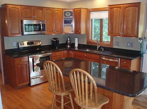 2nd image of 10 Deer Hill Farm Rd
