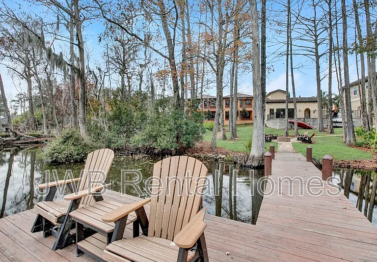 8859 Amalfi Ct — Photo 40