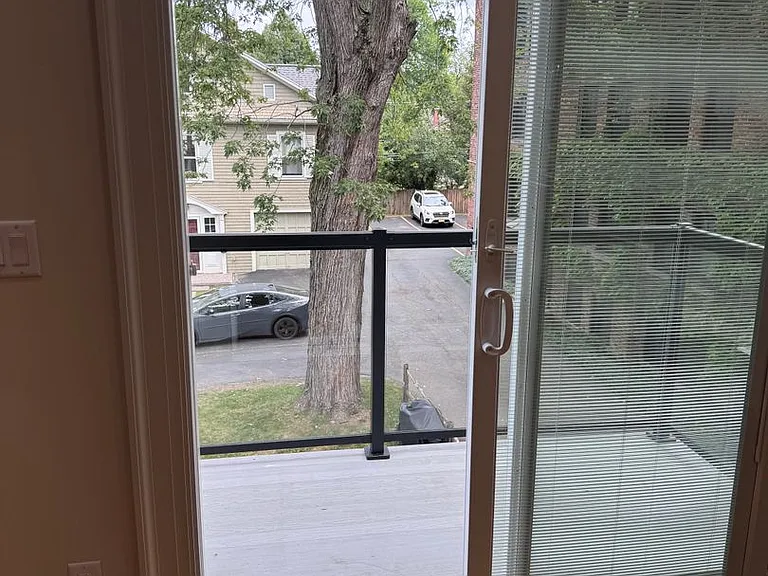 Amherst Woods Apartments — Photo 39