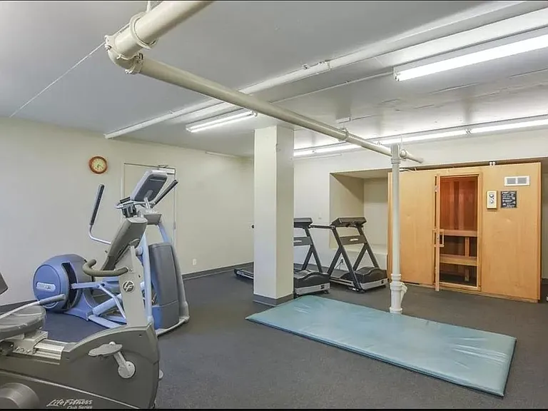 4540 8th Ave NE #1105 — Photo 14