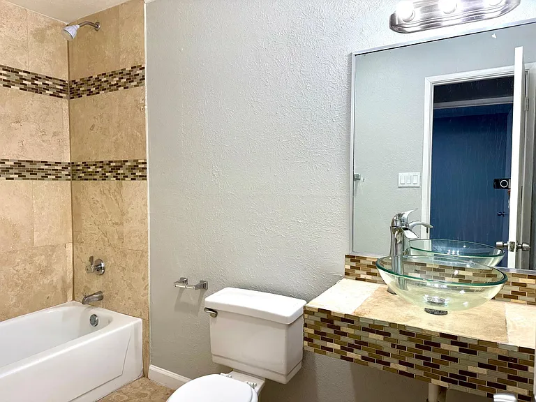 4436 Chapman St — Photo 10