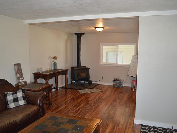 4th image of 5274 NE Lark Ln