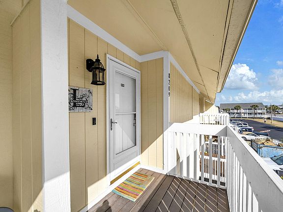 2nd image of 775 Gulf Shore Dr Unit 8209