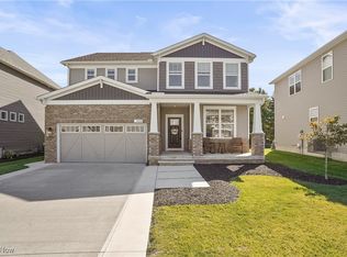 33540 Park Pl, Avon Lake, OH 44012
