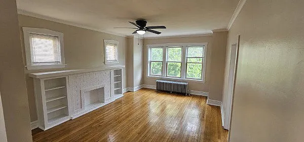 2956 W Belle Plaine Ave #3 — Photo 1