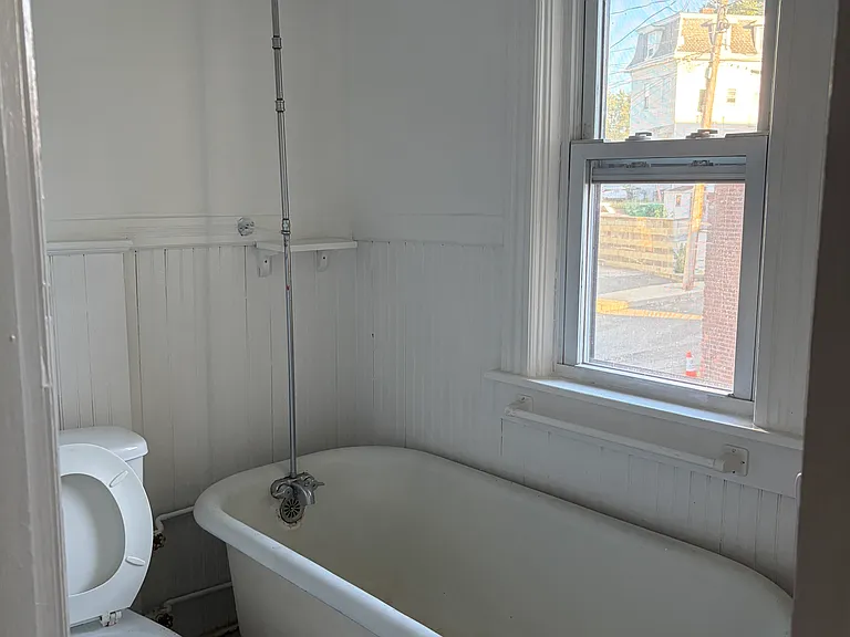 30 Canal St #2R — Photo 8