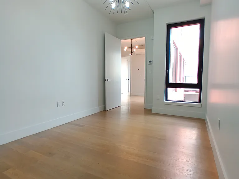 2708 Snyder Ave #416 — Photo 7