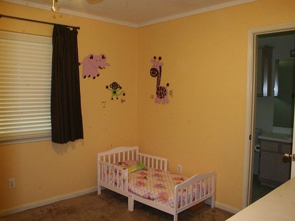 5th image of 9708 Sugar Hill Dr #A