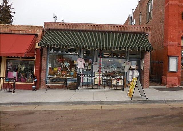 1st image of 333 W Bennett Ave