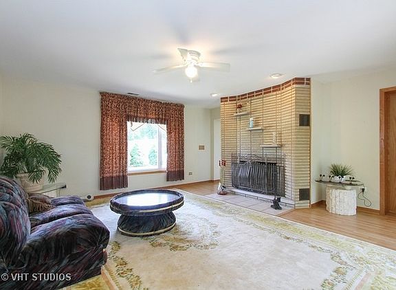 2nd image of 7837 W 98th St